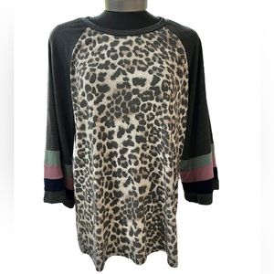 Vanilla Bay Animal Print Top with Colorblock Sleeves Size Large Soft EUC